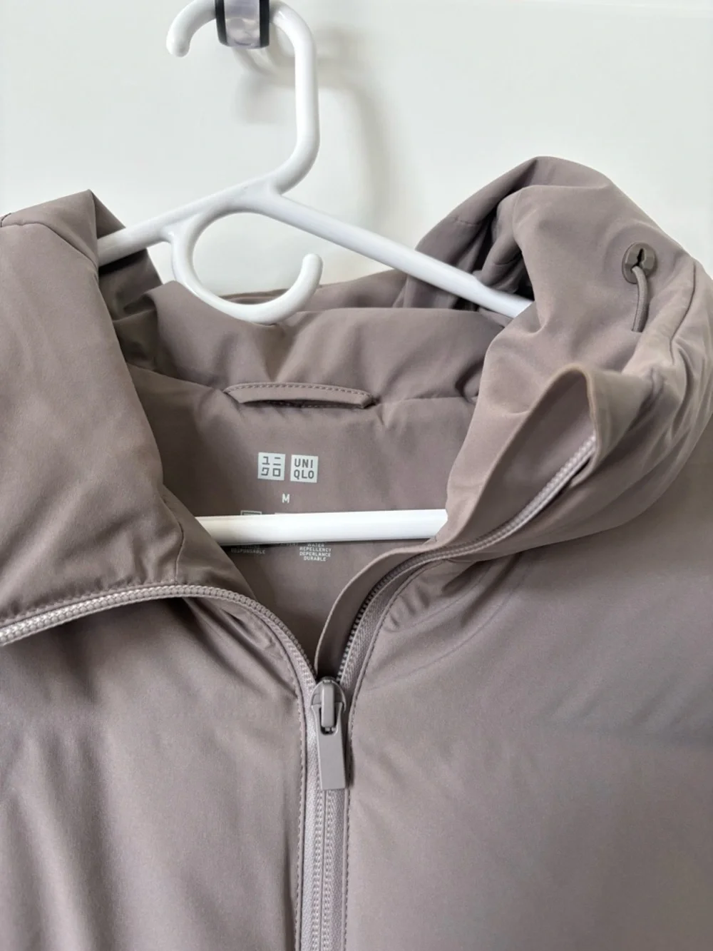 Uniqlo Seamless Down Puffer Jacket (M) - Picture 2 of 4